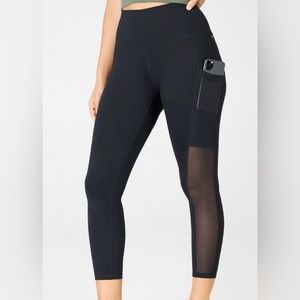 Fabletics Mila high waisted pocket Powerhold capri